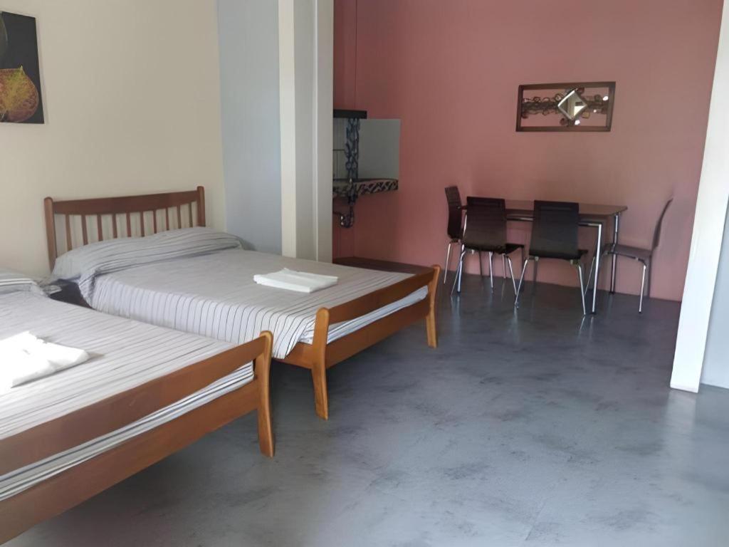 Quezon Premier Hotel Лусена Екстер'єр фото